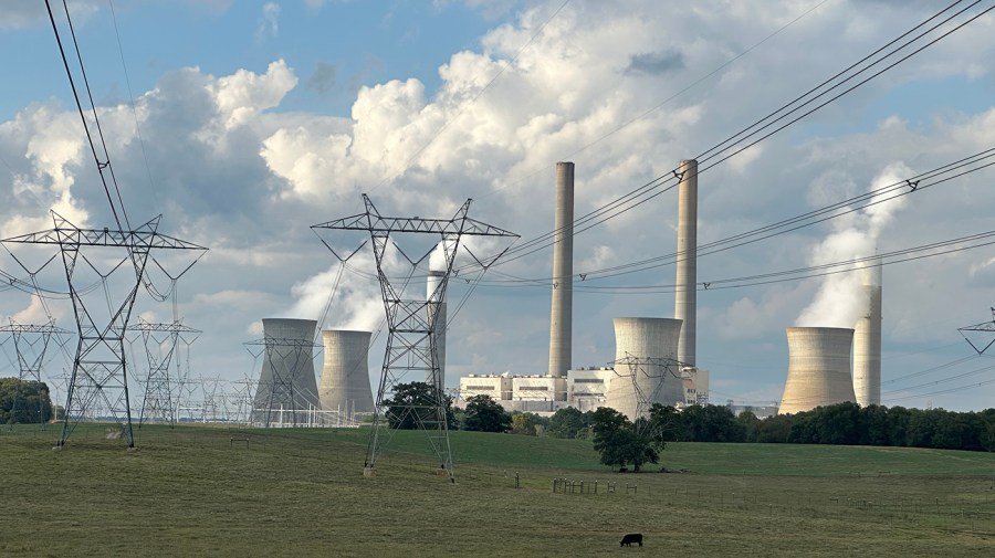 Trump, tech giants seek to change data center narrative