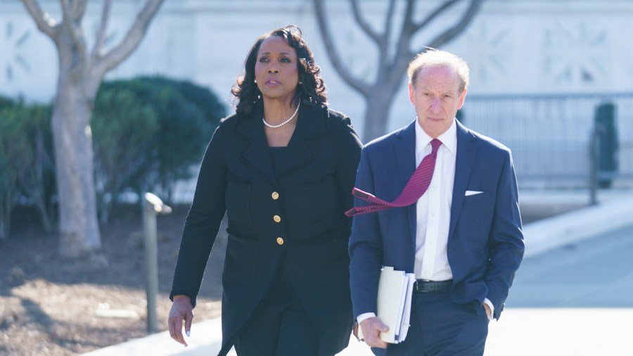 Supreme Court voices hesitation at allowing Trump to fire Fed’s Lisa Cook 