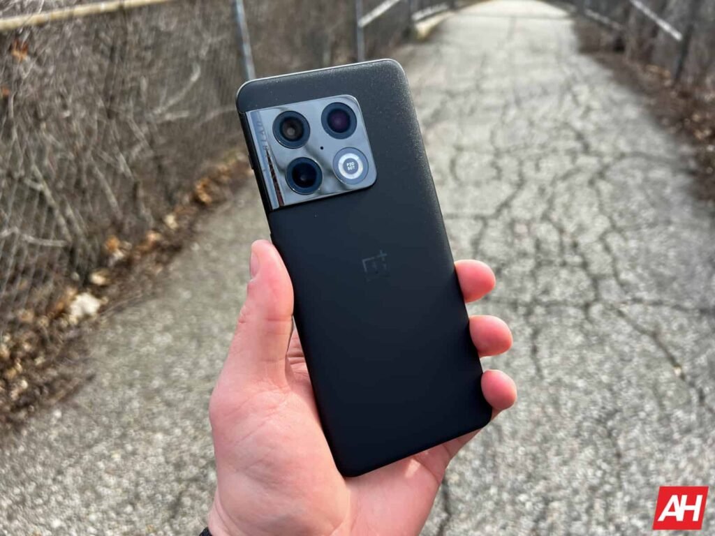 OnePlus Just Gave Android 16 to a 4-Year-Old Flagship