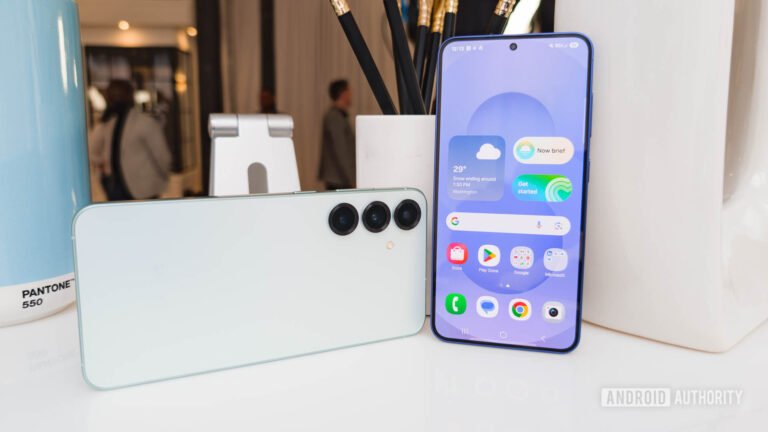 Survey shows you’re tired of Samsung’s lazy approach to Galaxy S phones