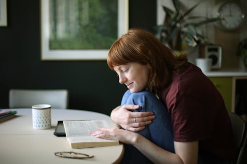 12 Books That Scary Mommy Editors Couldn't Put Down In January 2026