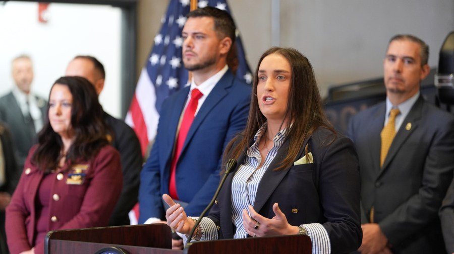 ICE deputy director leaving agency to run for Congress in Ohio