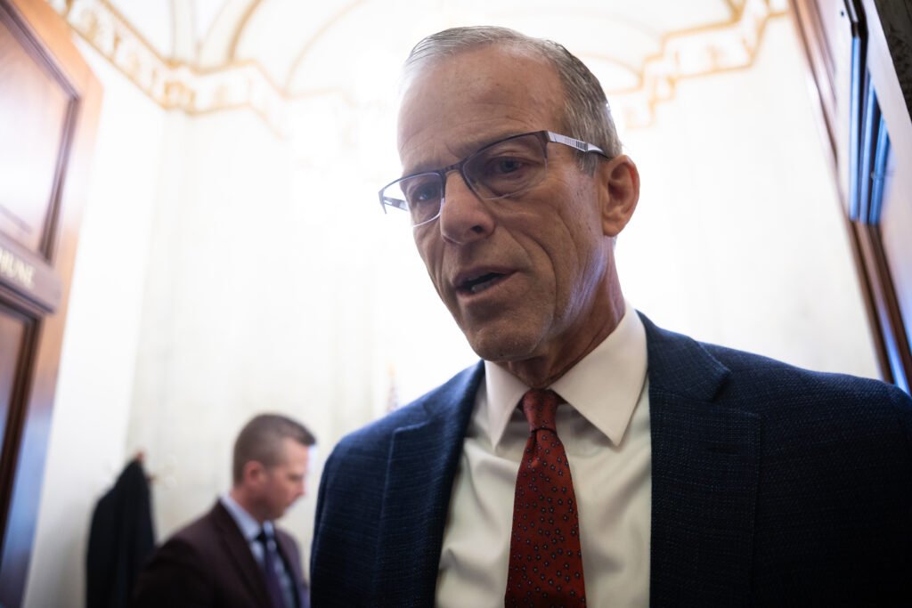 Senate cancels Monday vote as shutdown deadline looms