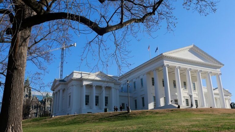 Virginia Senate passes redistricting amendment, teeing up special election