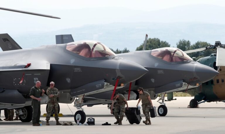 F-35s caught in trade crossfire between US and Canada