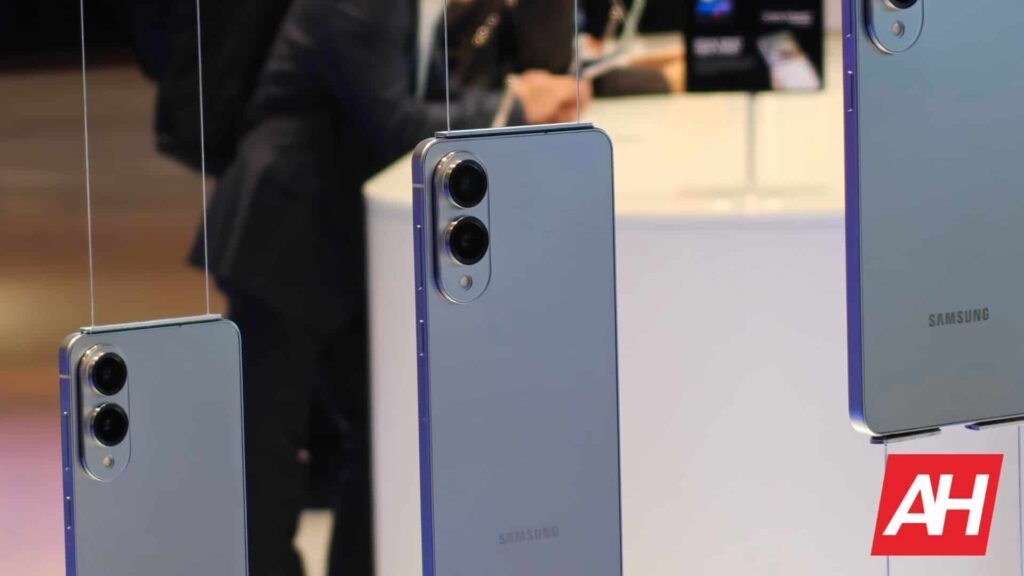 Don't hold your breath for a Samsung Galaxy S26 Edge