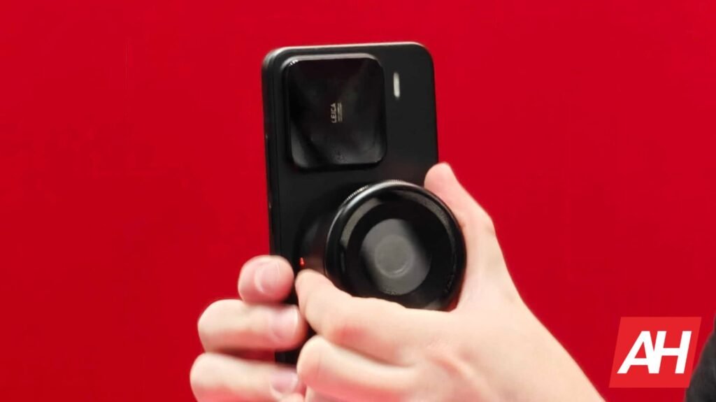 Xiaomi's Game-Changing Magnetic Modular Camera Enters Mass Production