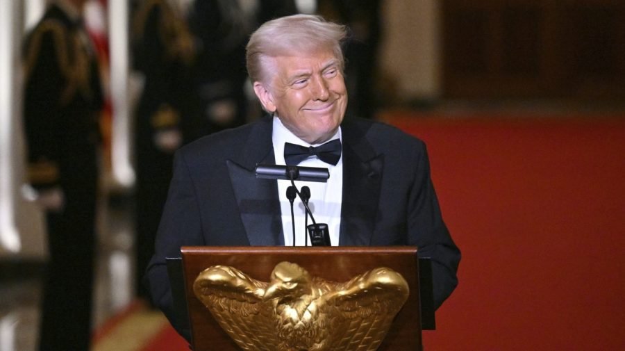 Confusion reigns over Trump meeting with governors