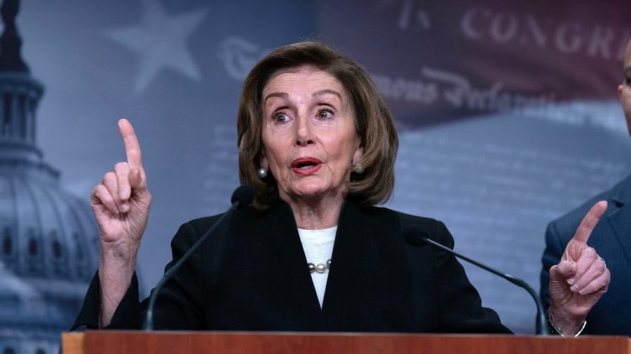Pelosi calls out Trump over FBI raid in Georgia ahead of midterms: 'Not right'