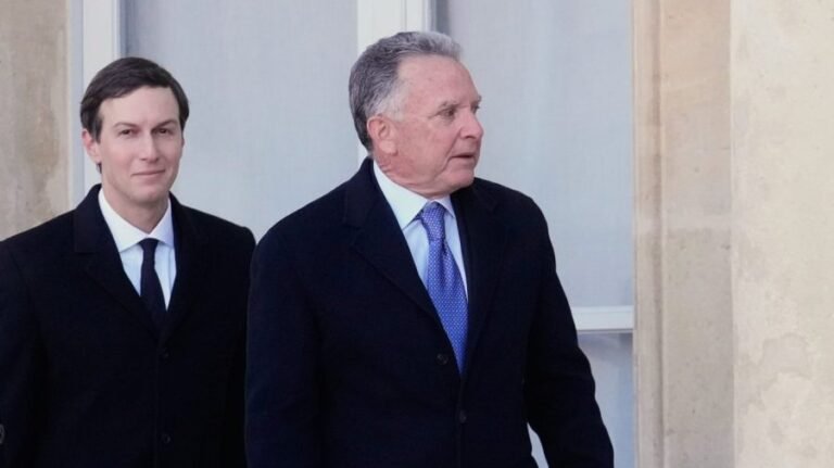 US meets Iran in search of historic deal