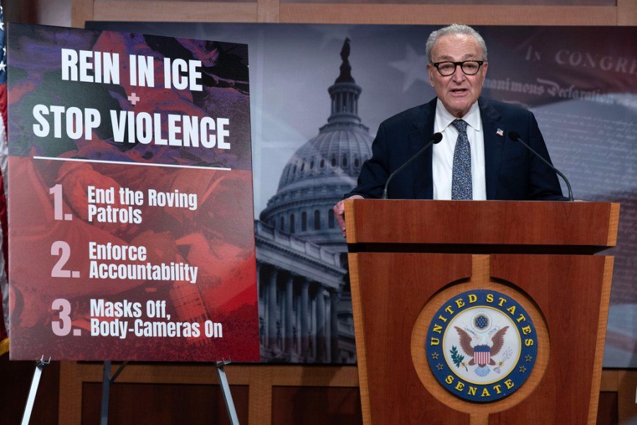 Congress struggles for ICE breaker compromise
