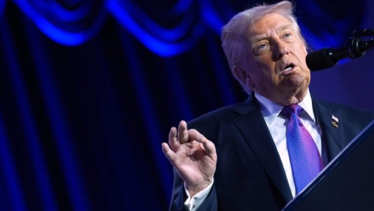 Trump rule threatens 50K federal workers