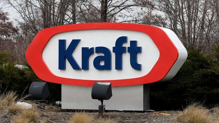 Kraft Heinz announces it’s pausing plans to split into 2 companies. Here’s why