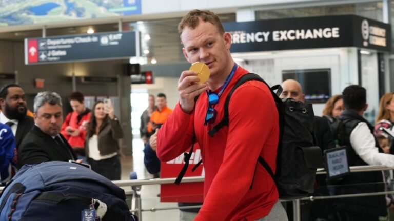 US hockey player knocks White House TikTok: 'Clearly fake'