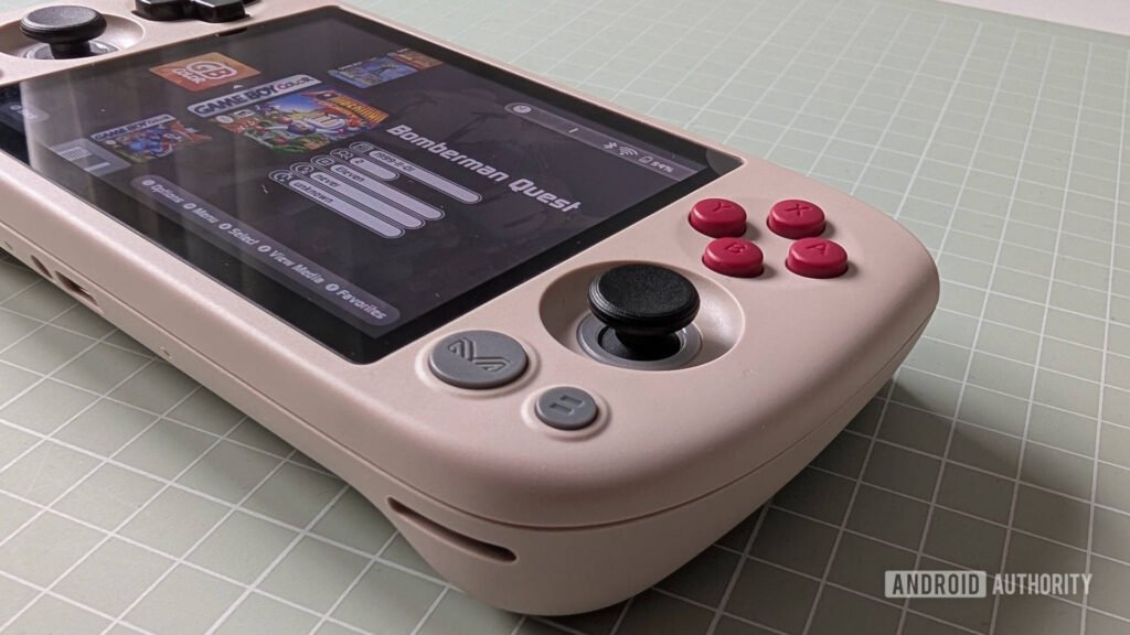 AYANEO will give out free handhelds to make up for a major production mistake