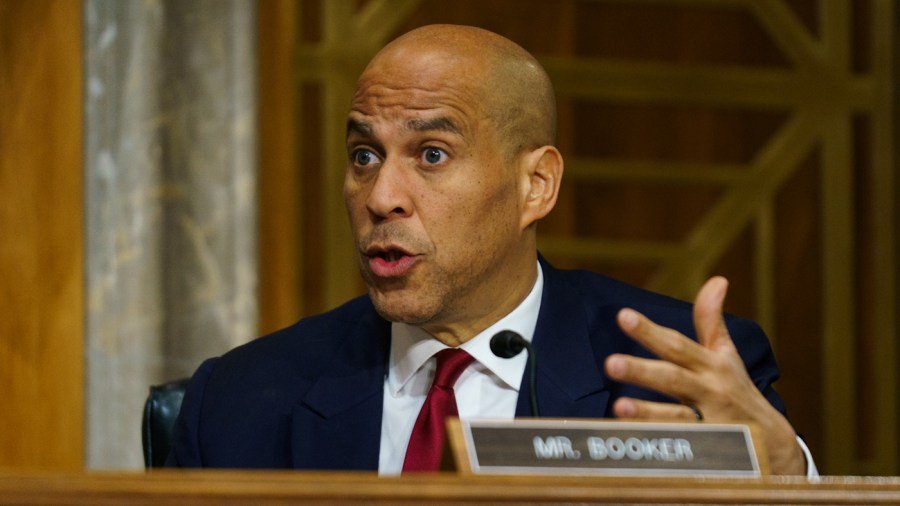 Booker: 'We cannot give another dollar' to DHS