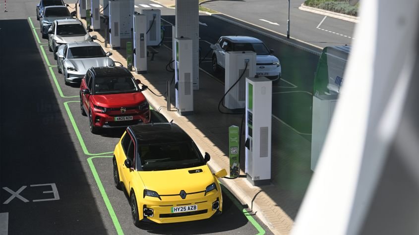 Public EV charger numbers jumped by 20% in 2025, but growth is actually slowing