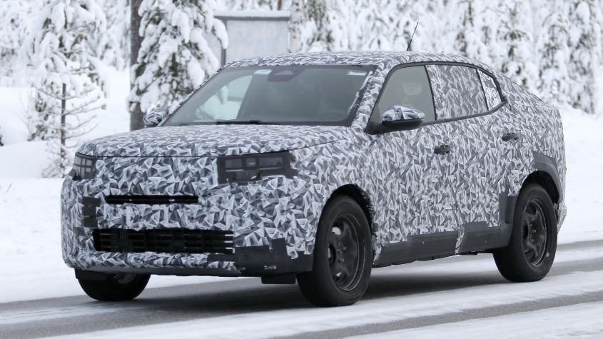 New Fiat fastback SUV - pictures