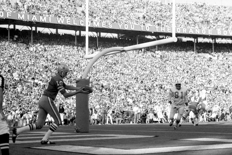 NFL goalposts used to look very different: What changed, and why they moved