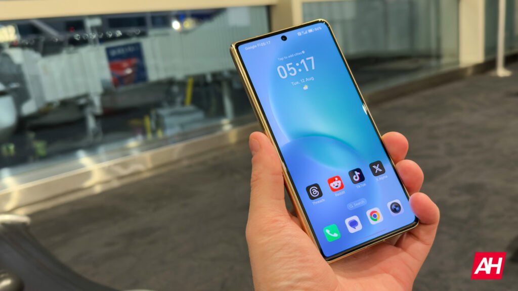 The Honor Magic V6 is rumored to have multispectral stylus support