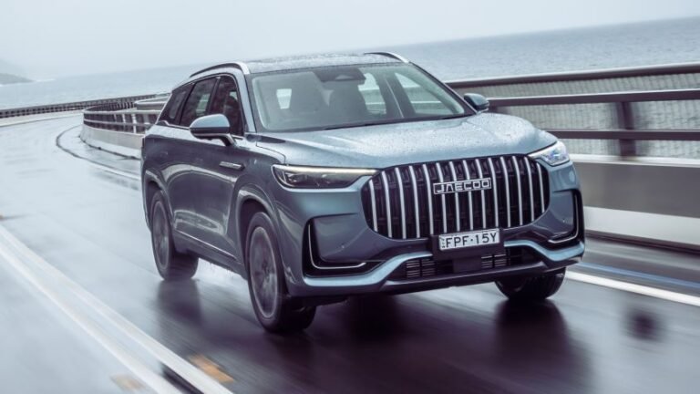 New Jaecoo 8 7-seat SUV - pictures