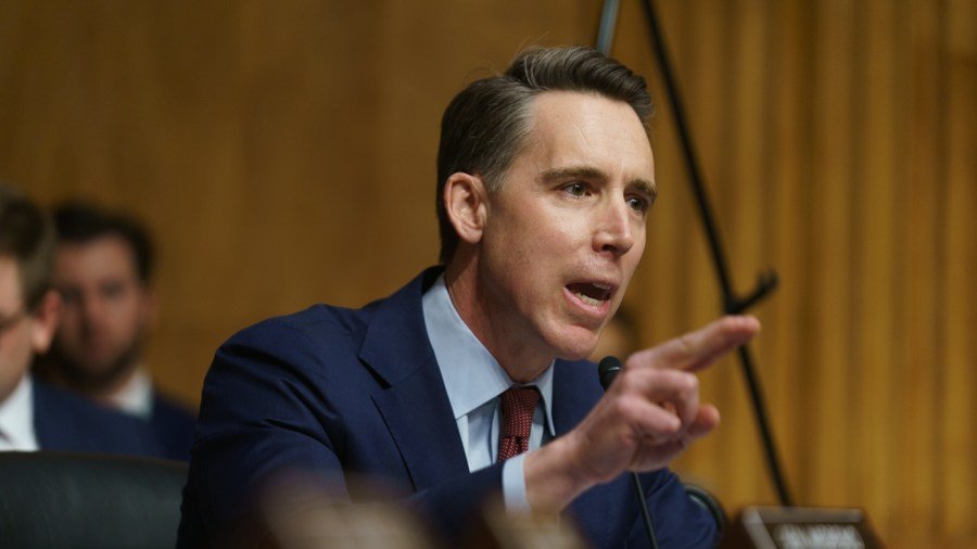 Hawley, Minnesota AG get into shouting match during Senate hearing