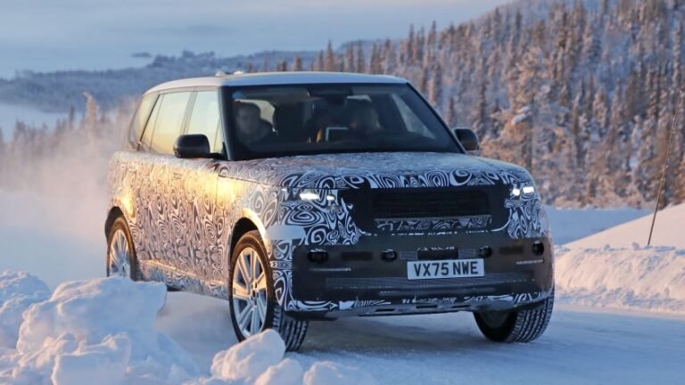 New facelifted Range Rover 2027 - pictures