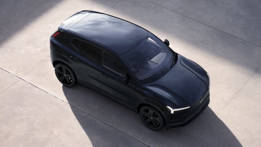 New New Volvo EX30 Black Edition - pictures