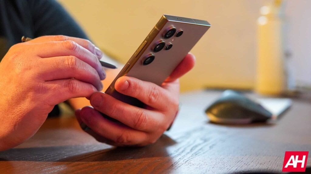 Galaxy S24 Series Receiving February 2026 Security Update