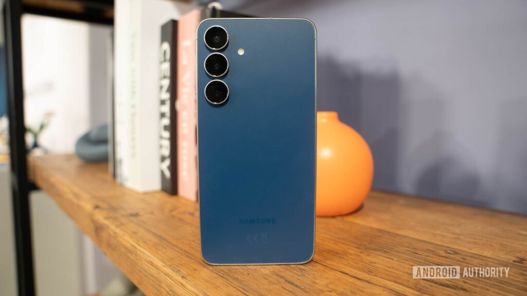 Samsung Galaxy S25 FE hits a new record-low price, but only today!