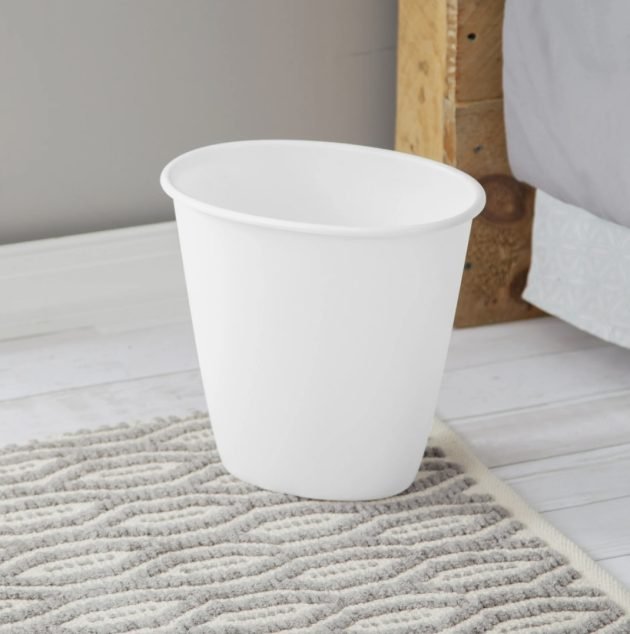 Sterilite Small Bathroom Trash Can, 1.5 Gallon only $0.98!