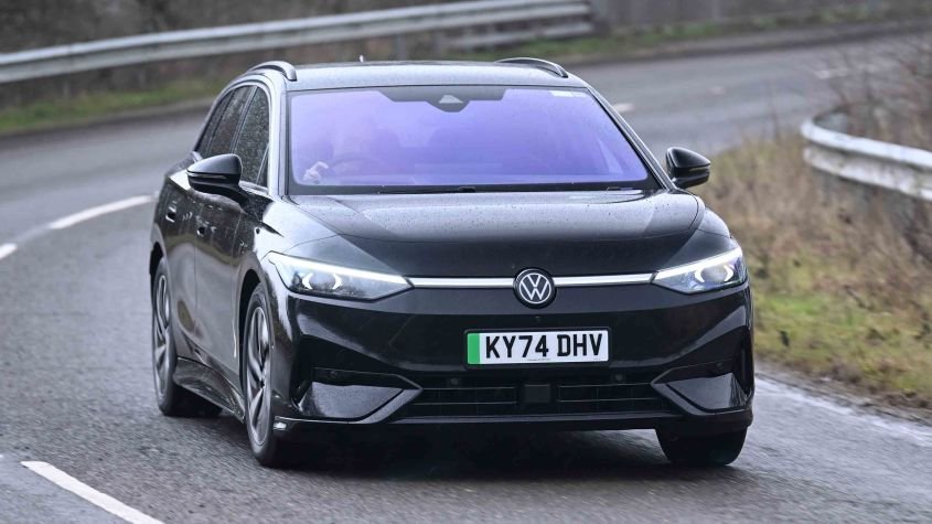 Car Deal of the Day: Volkswagen ID.7 Tourer is a true load-lugger for just £343 a month