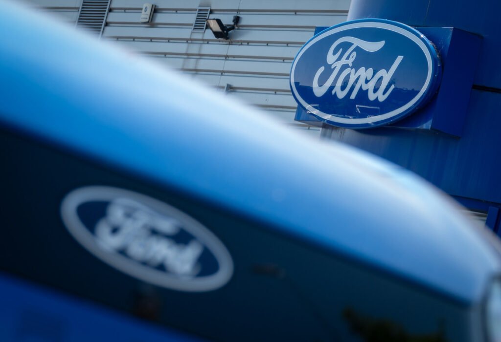 Ford Denies Talking with Chinese Tech Giant to Produce EVs in America