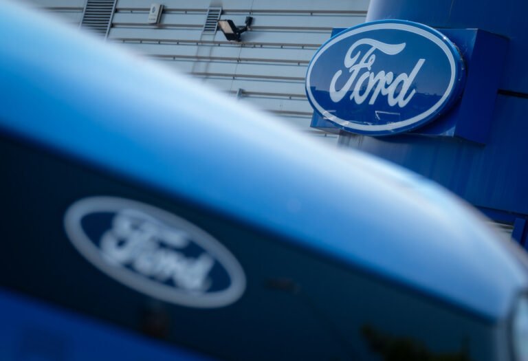 Ford Denies Talking with Chinese Tech Giant to Produce EVs in America