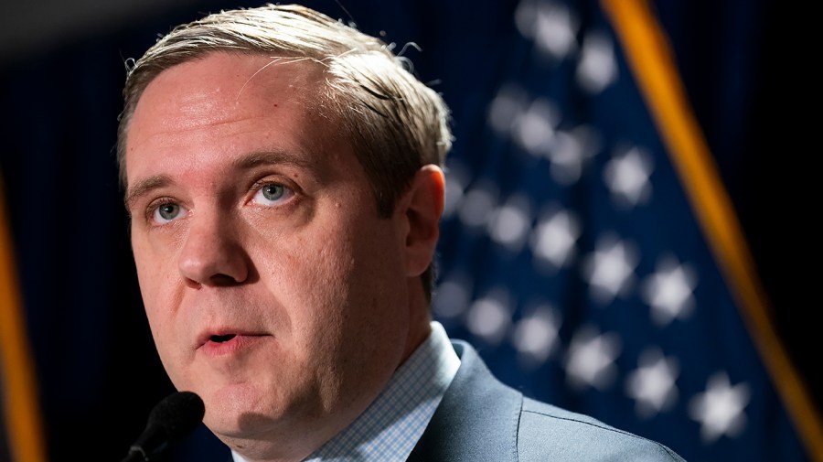 Trump pulls endorsement of Hurd over tariffs vote