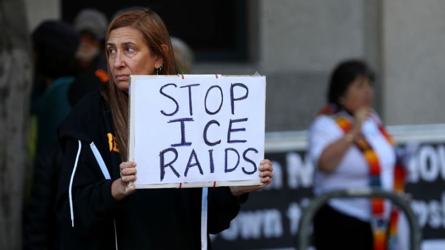 6 in 10 say Trump administration hasn't given honest account of Pretti shooting: Survey