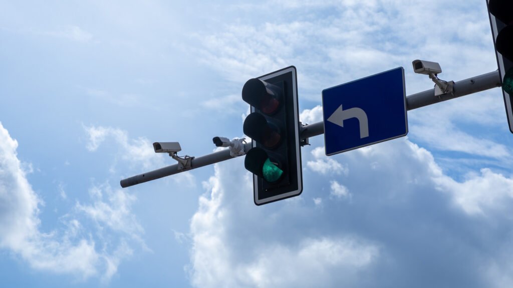 How Traffic Light Sensors Detect Your Car
