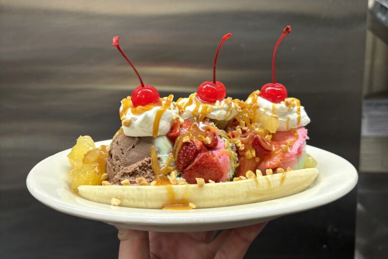 Meet the New-School Banana Split