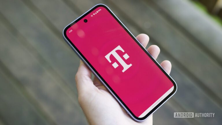 T-Mobile crushes Verizon and AT&T to be the fastest carrier in the US