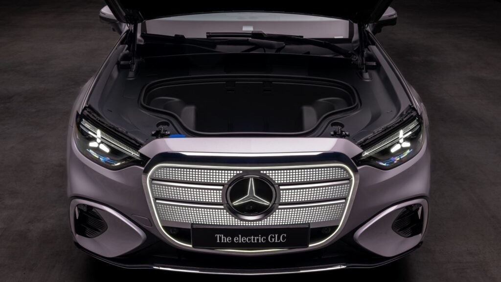 Mercedes-Benz Shows Off The Lifetime Emissions Impact Of The GLC EV
