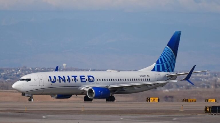 FAA investigating close call between passenger jet, Army helicopter in California