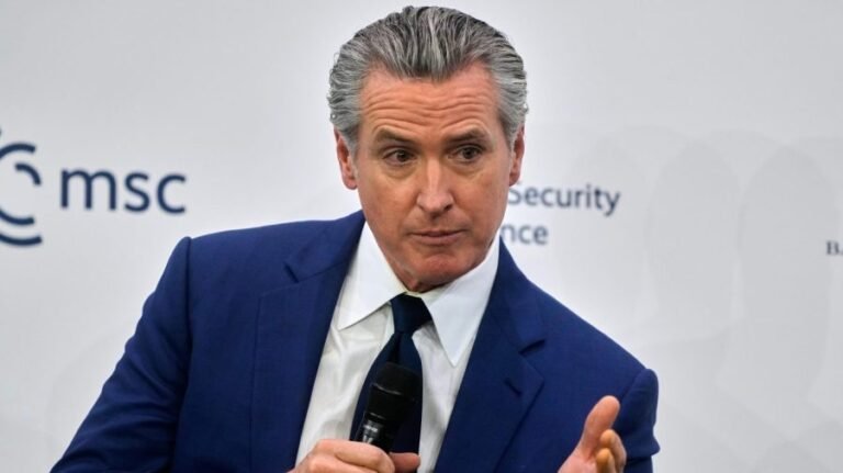 Newsom says Trump knows GOP will 'get crushed' in the midterms: 'He's toast'