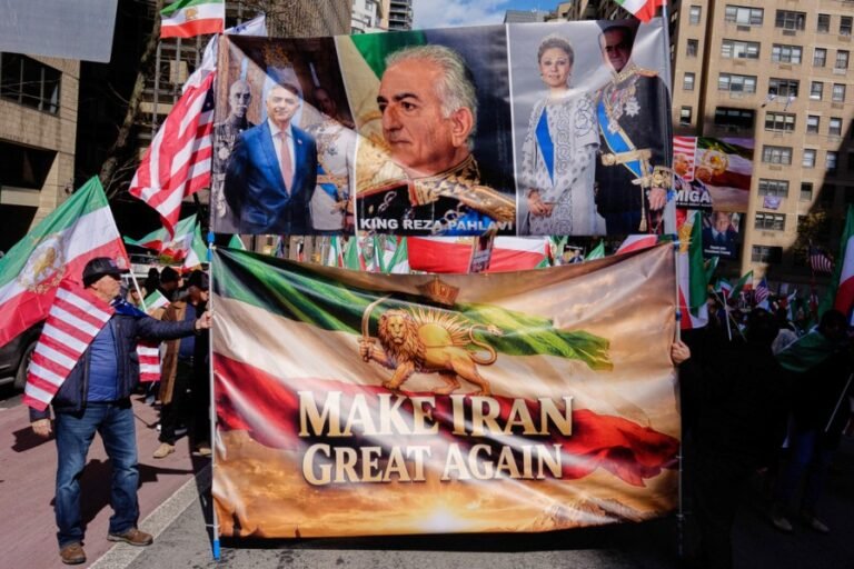 Restore the shah — and finally free Iran