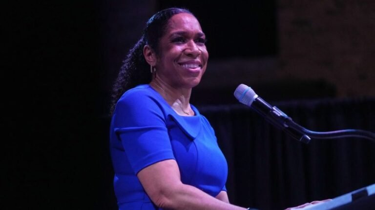 Stratton on track to succeed Durbin: Key takeaways from Illinois primary elections