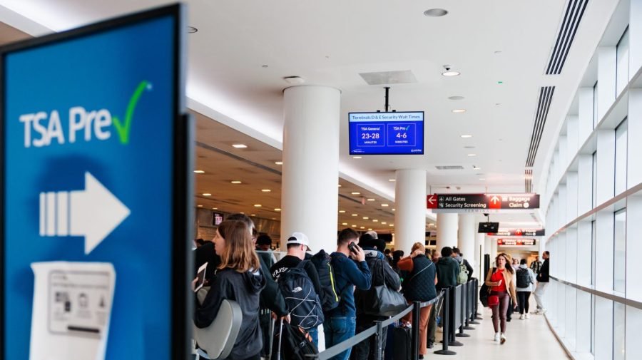 Are TSA PreCheck and CLEAR affected by long security lines?