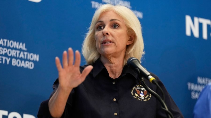 NTSB chair: LaGuardia crash investigator was stuck in TSA line for hours