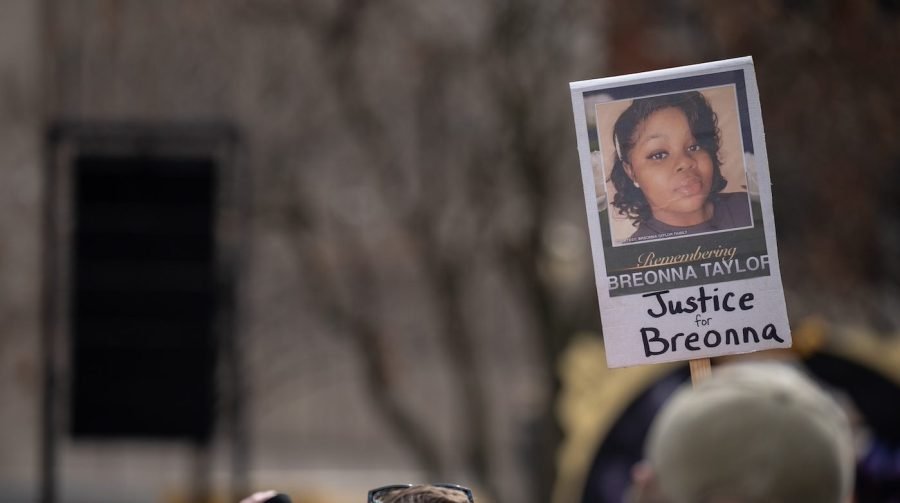 DOJ wants charges dismissed against ex-officers in Breonna Taylor case