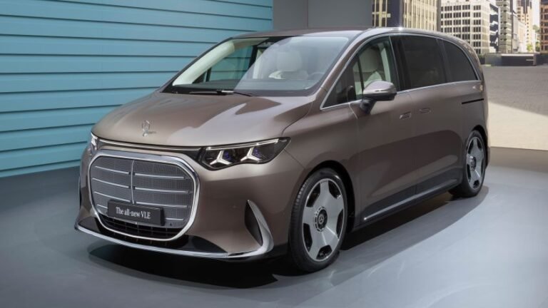 New Mercedes VLE revealed 2026 - pictures