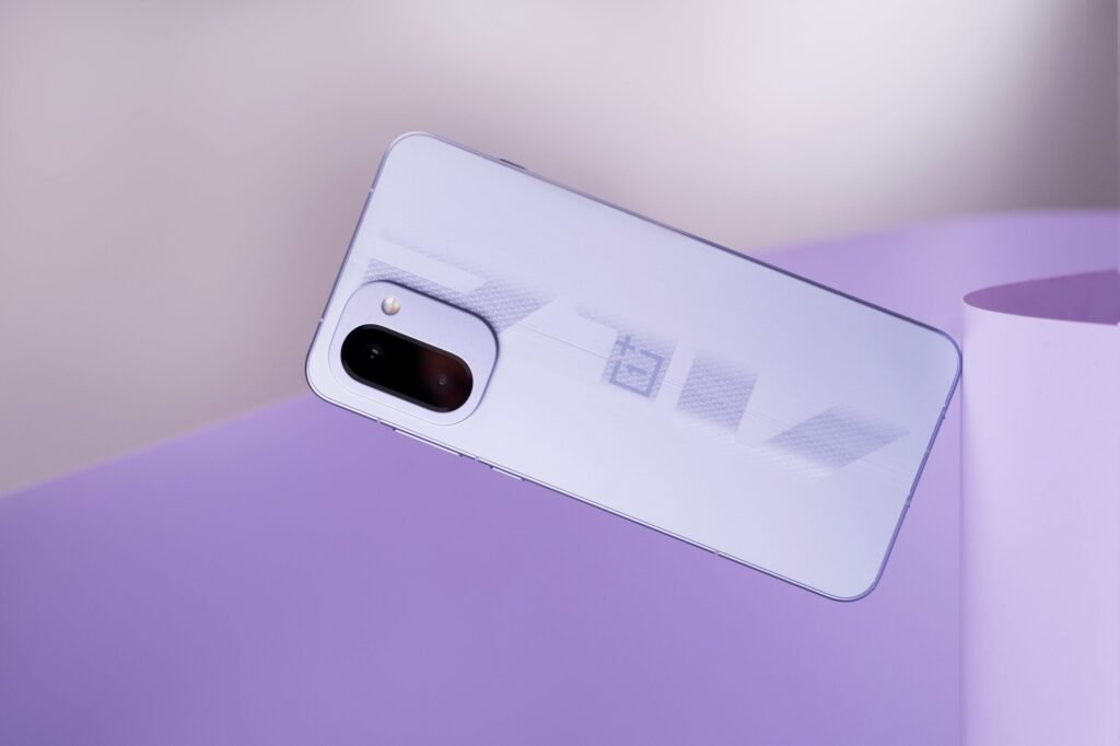 OnePlus Ace 6 Ultra Leaked Specs Hint at 165HZ Display and Flagship Performance