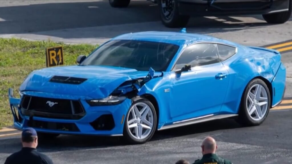 Florida Man Drives Mustang Onto Airport Runway, Tries to Steal Plane